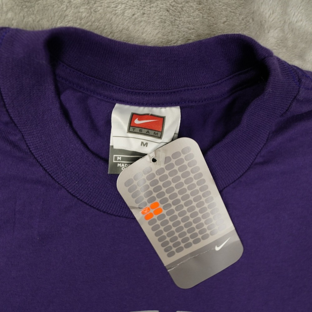 Nike Vintage 90s T Shirt Men's‎ Medium Spellout Purple Long Sleeve NWT - Picture 2 of 10